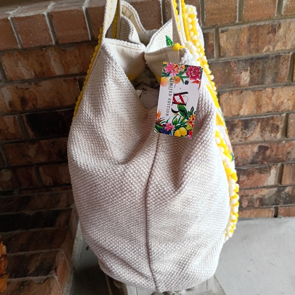 NEW America & Beyond Beaded Lemon Pom Pom Woven Cotton Summer Travel Beach Tote - Picture 8 of 16
